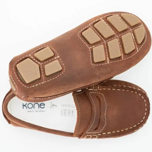 NEW KONE kid's leather loafers in distressed copper