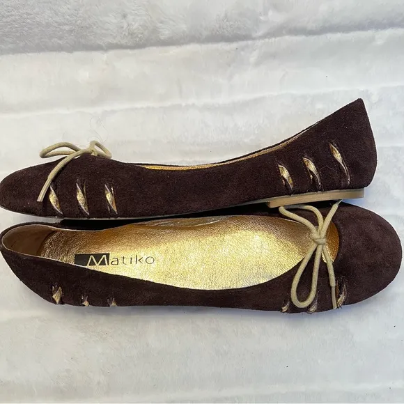 NEW Matiko Brown Suede Ballet Flats with Gold Leather Accents