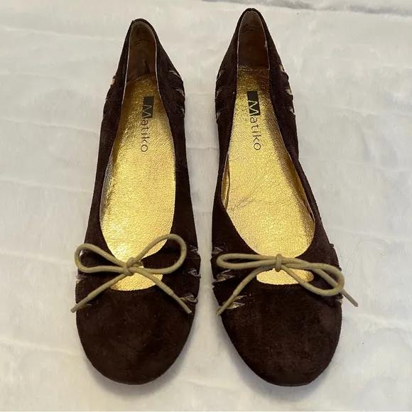 NEW Matiko Brown Suede Ballet Flats with Gold Leather Accents