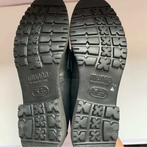 New Munro Geena Black Leather Loafers Slip On $210 Sz