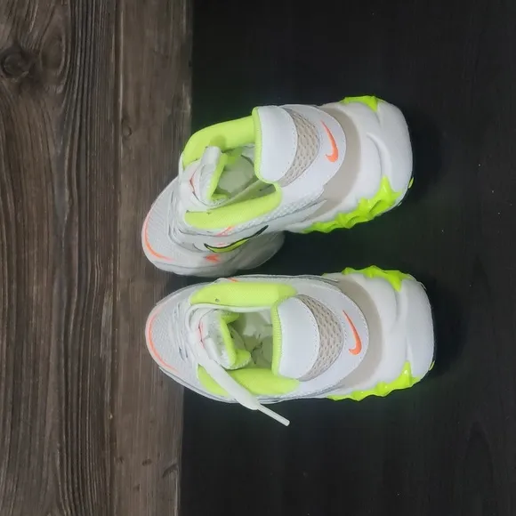 New Nike Zoom Air Fire White Neon Chunky Sneakers