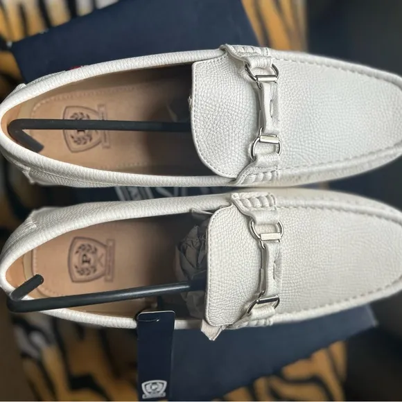 New- PHAT Classic mens size 10.5 Slip-On Loafers