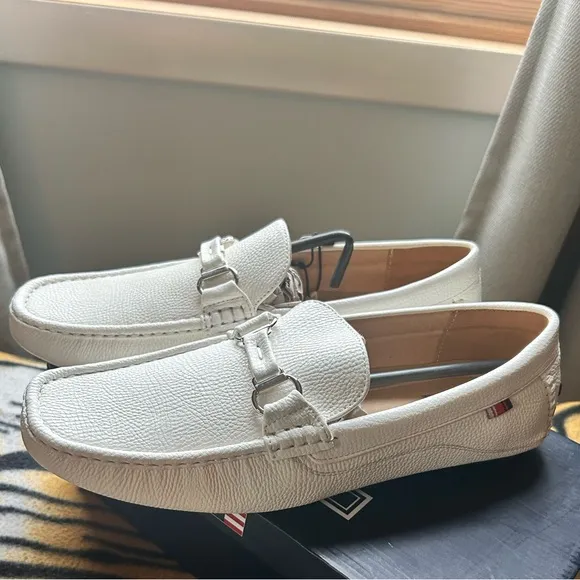 New- PHAT Classic mens size 10.5 Slip-On Loafers
