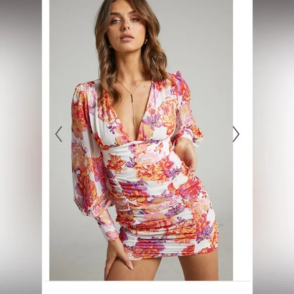 New Runaway The Label Acadia Dress Sz S / 4 Floral Ruched Long Sleeves Mini NWT