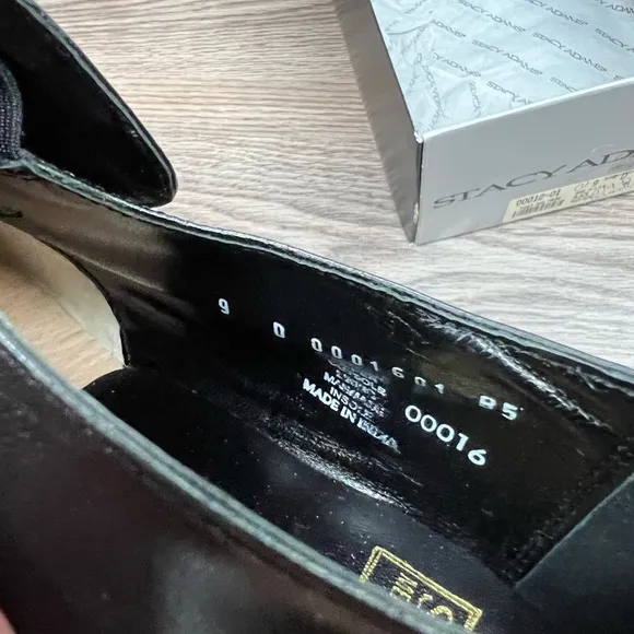 NEW Stacy Adams Madison Black Cap Toe Loafers 9 D