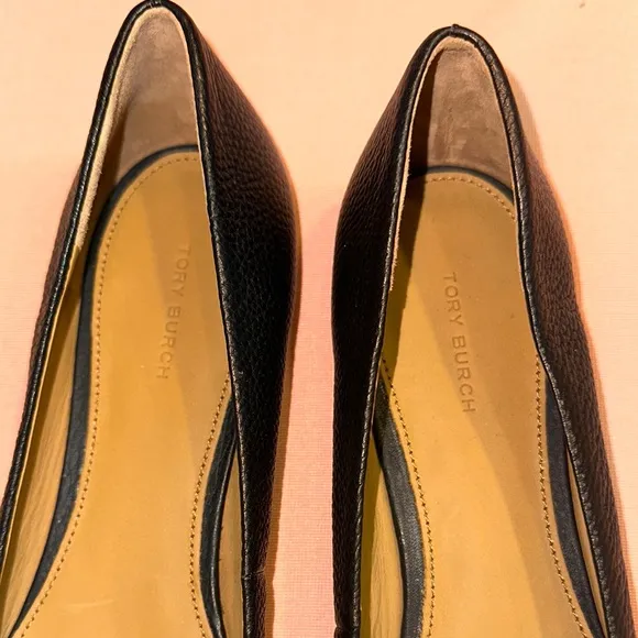 New Tory Burch Black Leather Ballet Flats. Gold Logo. Size 11.