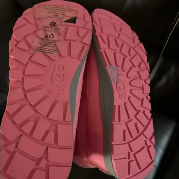 New Ugg Toty Weather Rainbow Boots Size Big kids 6 Pink Winter Waterproof