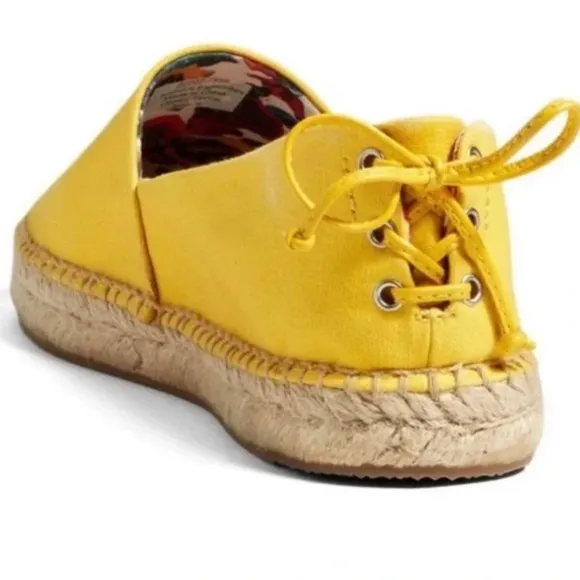 NEW Vera Bradley Laceback Espadrilles