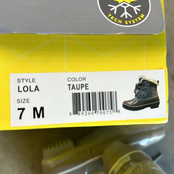 NEW Women's Khombu Lola Snow Boots taupe Size 7