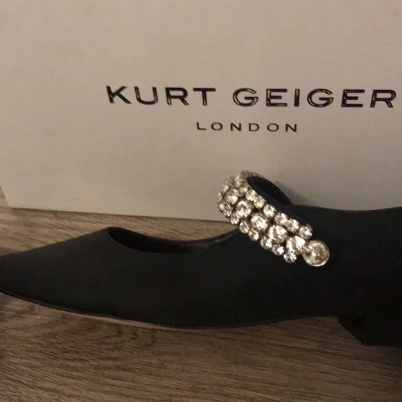 NIB Kurt Geiger Kingly Ballet Flats sz7.5