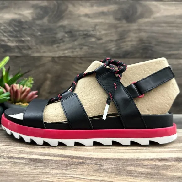 NIB Sorel Roaming Lace 7.5 Slingback Gladiator Flat Leather Sandals Black Pink
