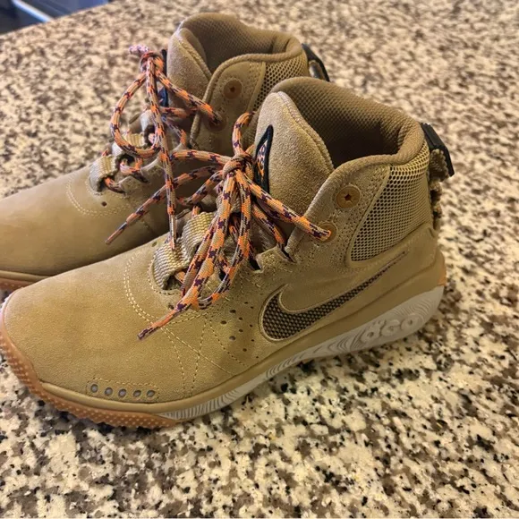 Nike ACG Angels “ Light Bone”