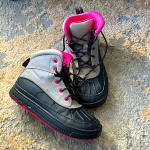 Nike ACG Girls Snow Boots