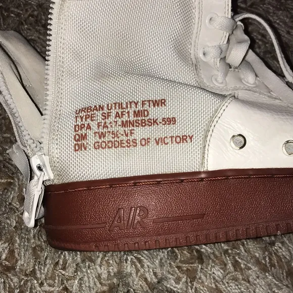 Nike Air 1 917753-100 sneakers