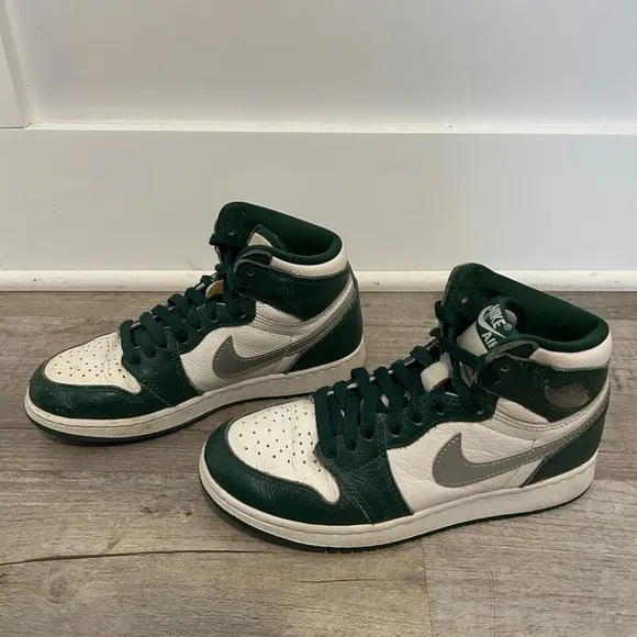 Nike Air High-Top Sneakers in Green and White