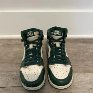 Nike Air High-Top Sneakers in Green and White