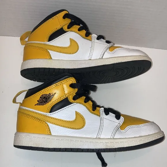 NIKE AIR JORDAN 1 MID UNIVERSITY GOLD 640734- 170  KIDS SNEAKERS