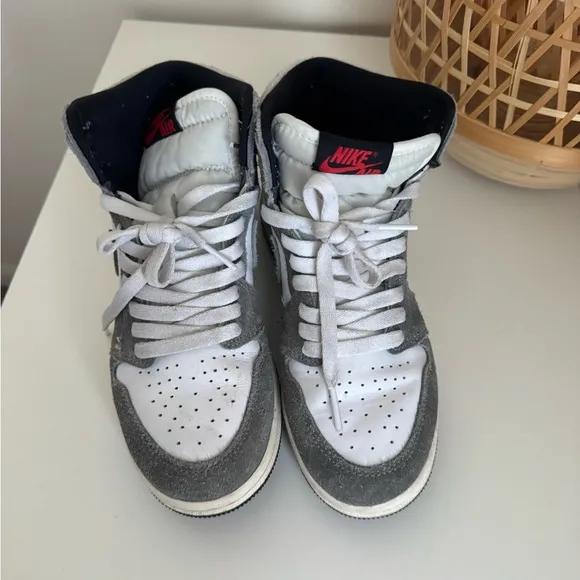 Nike Air Jordan 1 Retro High OG GS Size Y5