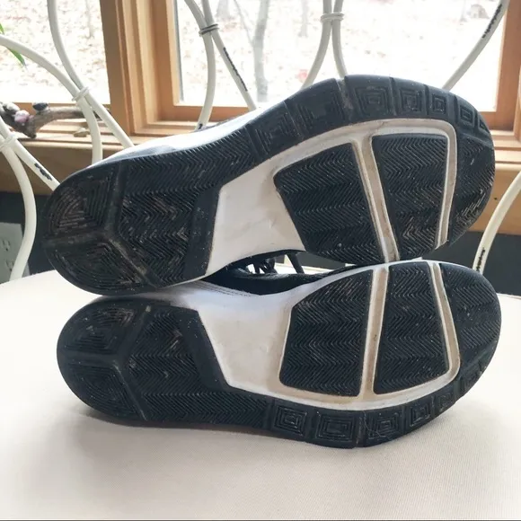 Nike Air Without a Doubt High Top Sneakers 5.5 Y