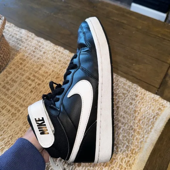 Nike Court Burough Black White High Top Boys Sneakers Velcro Strap Used Size 6