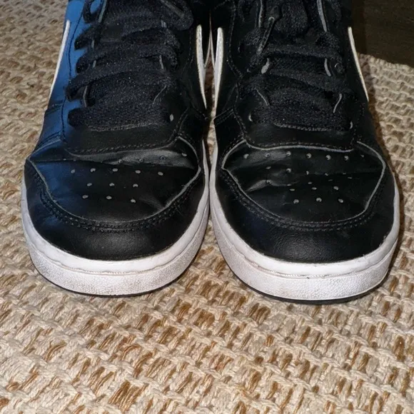 Nike Court Burough Black White High Top Boys Sneakers Velcro Strap Used Size 6