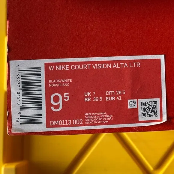 NIKE Court Vision Alta LTS Womens Sneakers - Black/White - Size 9.5