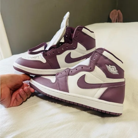 Nike High-Top Sneakers in Maroon and White (NEW)