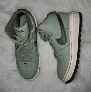 Nike High-Top Sneakers Oil Green Boot