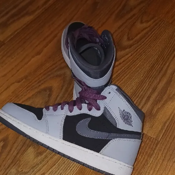 Nike Jordan 1 High-Top Sneakers with Purple Laces