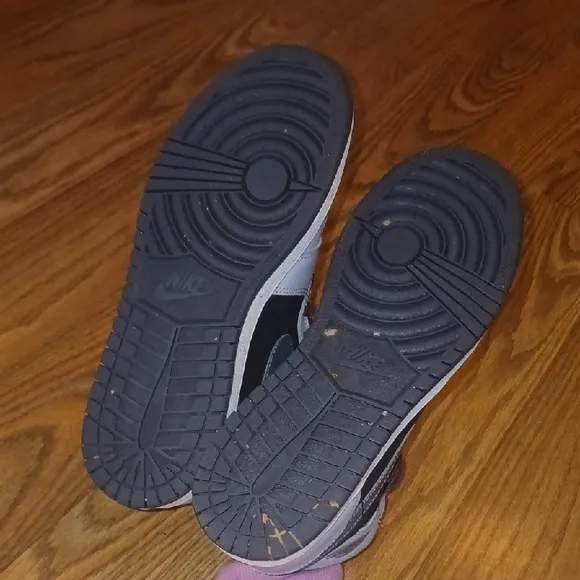 Nike Jordan 1 High-Top Sneakers with Purple Laces