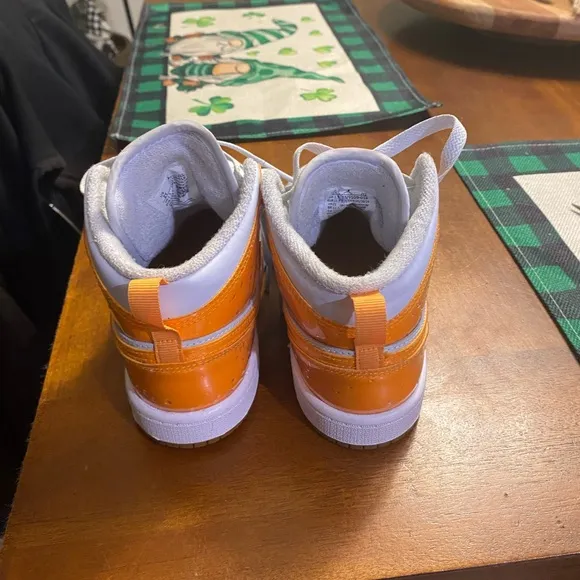 Nike Jordan 1 Mid SEGatorade Pack Orange