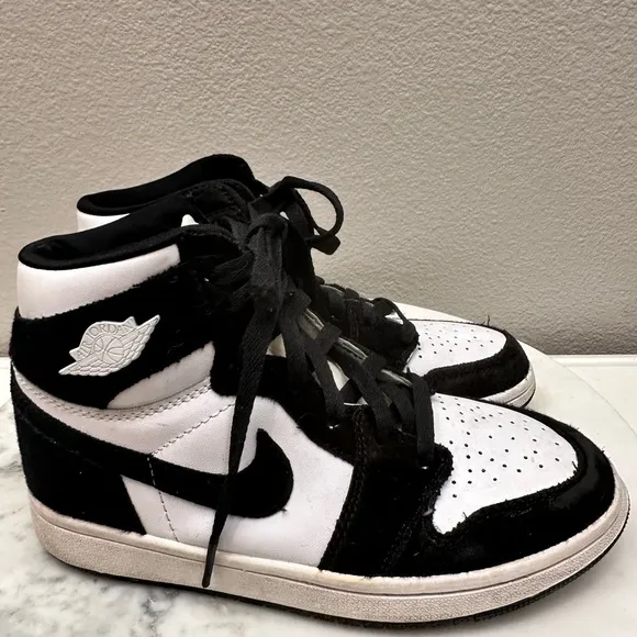 Nike Jordan 1 Panda Sneakers High Top 6.5 Y Black White