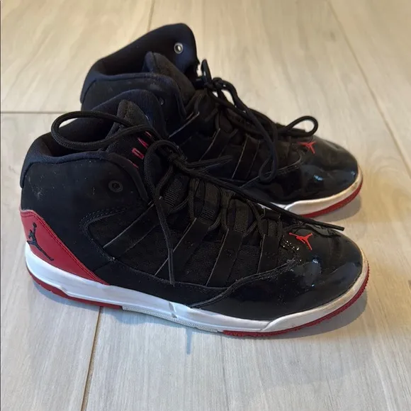 Nike Jordans Kids Black and Red High-Top Sneakers, size 2