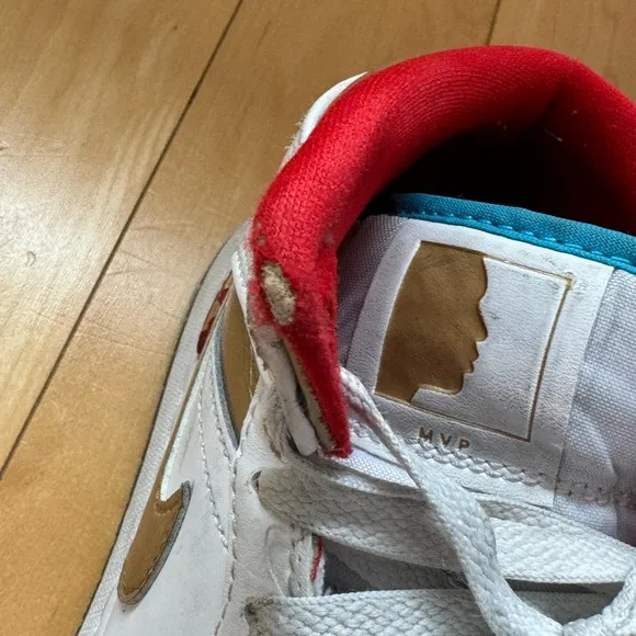 Nike kids air Jordan high top size 6 youth