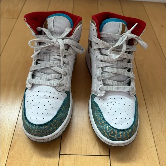 Nike kids air Jordan high top size 6 youth
