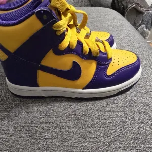 Nike Kids High-Top Sneakers - Purple and Yellow