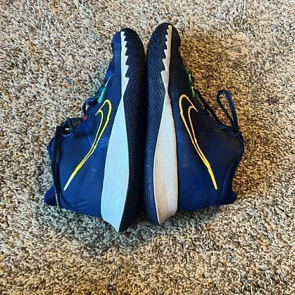 Nike Kyrie Irving Flytrap 4 blue high top sneakers