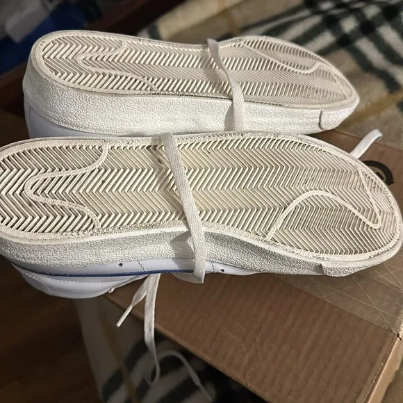 NIKE  Mid Blazer High top Sneakers EUC