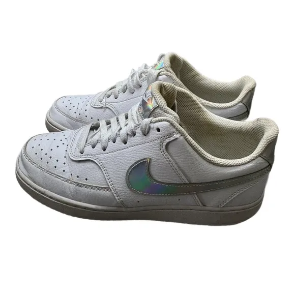 Nike White Air Force 1 Sneakers Classic Design