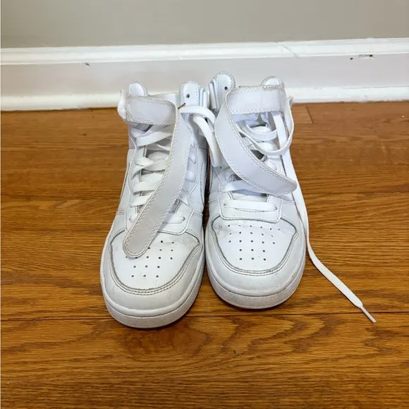 Nike Youth White Air Force High Top Sneakers Size 6