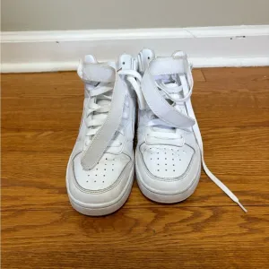 Nike Youth White Air Force High Top Sneakers Size 6