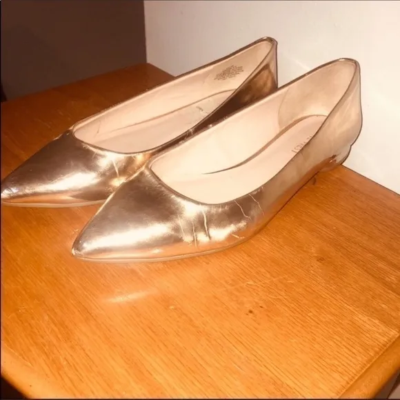 Nine West mirrored Gold point to flats