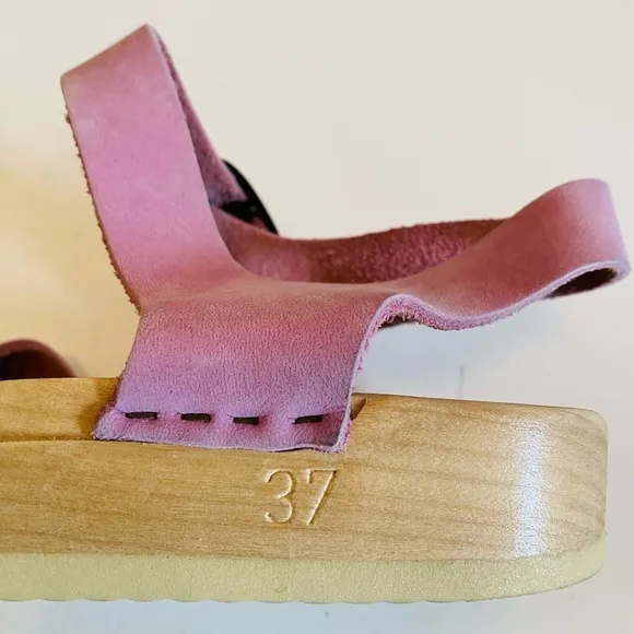 No. 6 Store Pink Leather Strappy Woven Flat Sandals with Buckle, Size 37