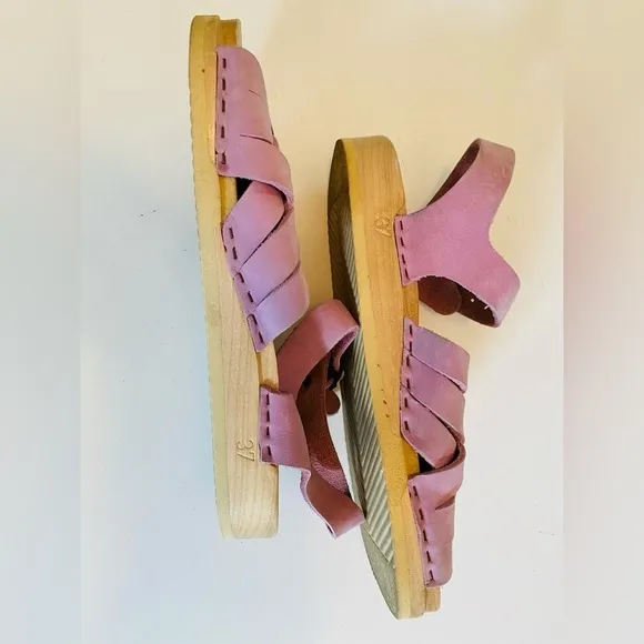 No. 6 Store Pink Leather Strappy Woven Flat Sandals with Buckle, Size 37