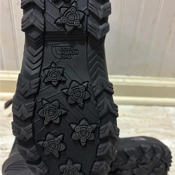North Face Black Winter Snow Boots Faux Fur Lined Waterproof Outdoor Footwear