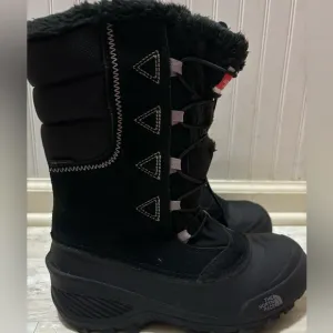 North Face Black Winter Snow Boots Faux Fur Lined Waterproof Outdoor Footwear