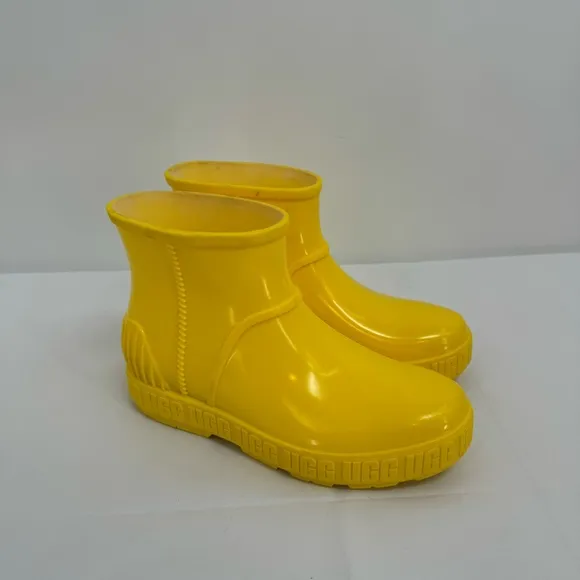 NWOB BIG KIDS CANARY YELLOW UGG DRIZLITA RAIN SNOW BOOTS 1130361K Size 5