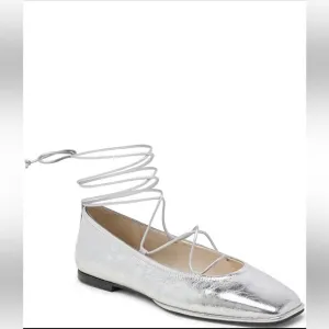 NWOB Dolce Vita RYDER Lace Up silver Ballet Flats size 8