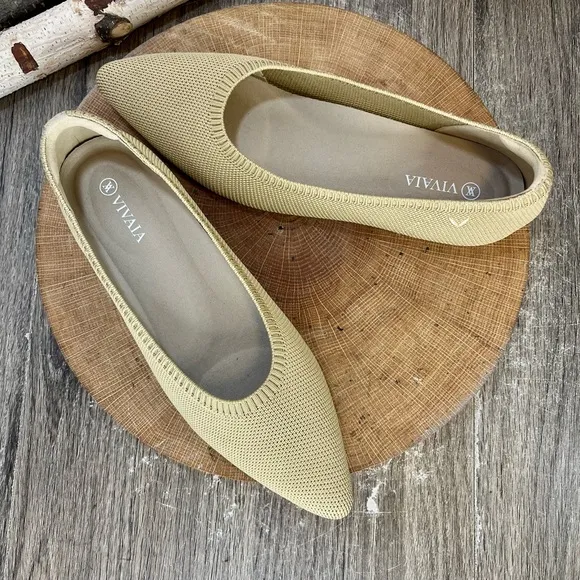 *NWOB Vivaia Aria 5 Pointed-Toe Ballet Flats Nude Peach Size 38.5/7.5