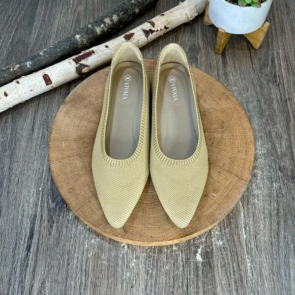 *NWOB Vivaia Aria 5 Pointed-Toe Ballet Flats Nude Peach Size 38.5/7.5